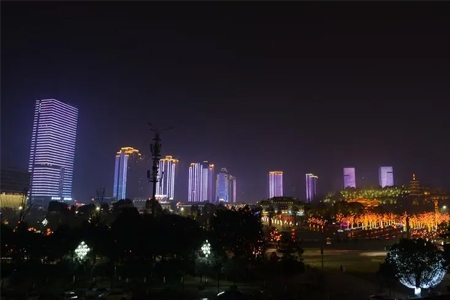 LED投射燈：重塑景觀(guān)照明的綠色智能新篇章